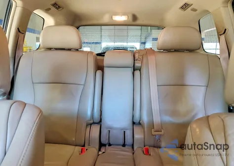 2011 Toyota Highlander Base z USA, uszkodzony, nr VIN 5TDBK3EH4BS088974